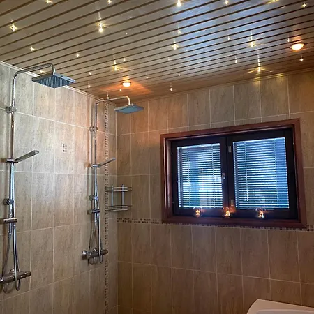 Valkama With Optional Sauna + Jacuzzi Villa *