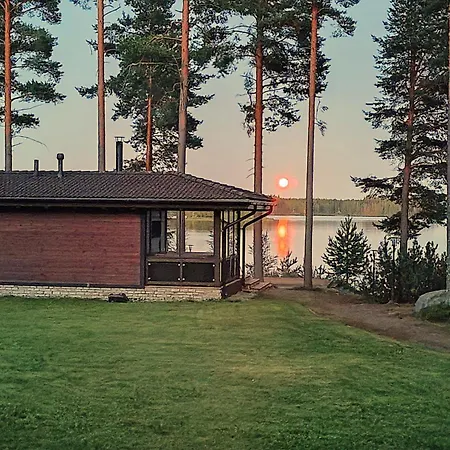 Valkama With Optional Sauna + Jacuzzi Villa