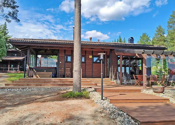 Valkama With Optional Sauna + Jacuzzi Βίλα